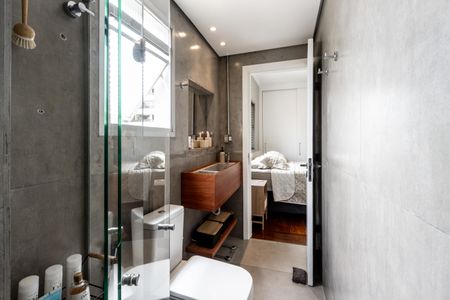 Apartamento à venda com 86m², 2 quartos e 2 vagasQuarto 1 - Banheiro da Suite