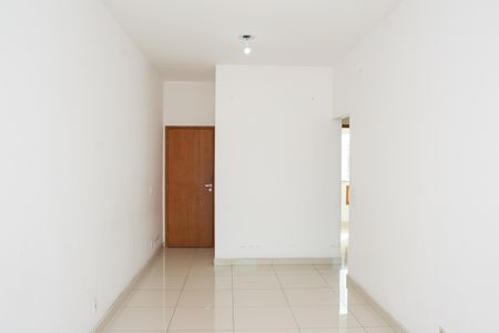 Apartamento para alugar com 74m², 2 quartos e 1 vagaSala