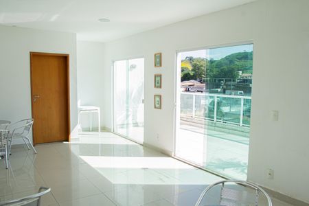 Apartamento para alugar com 74m², 2 quartos e 1 vagaÁrea comum - Salão de festas