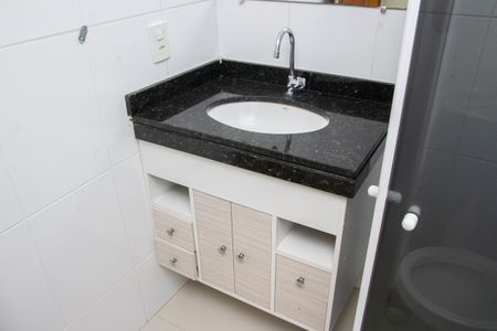 Apartamento para alugar com 74m², 2 quartos e 1 vagaBanheiro 2