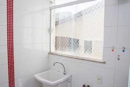 Apartamento para alugar com 74m², 2 quartos e 1 vagaÁrea de Serviço