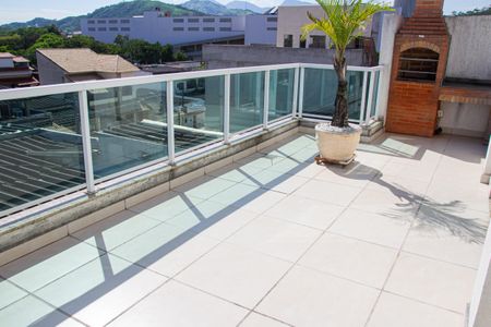 Apartamento para alugar com 74m², 2 quartos e 1 vagaÁrea comum - Churrasqueira