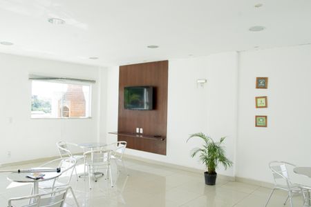 Apartamento para alugar com 74m², 2 quartos e 1 vagaÁrea comum - Salão de festas