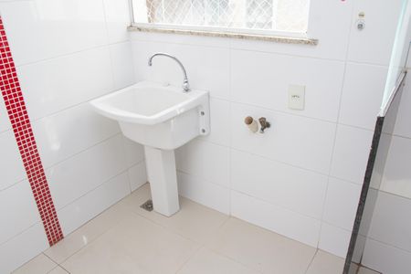 Apartamento para alugar com 74m², 2 quartos e 1 vagaÁrea de Serviço