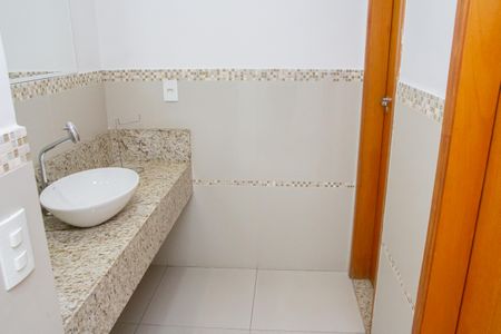 Apartamento para alugar com 74m², 2 quartos e 1 vagaBanheiro Social