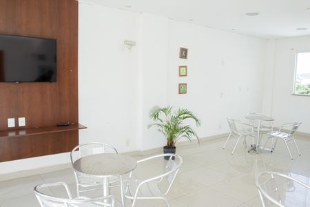 Apartamento para alugar com 74m², 2 quartos e 1 vagaÁrea comum - Salão de festas