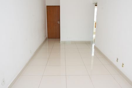 Apartamento para alugar com 74m², 2 quartos e 1 vagaSala