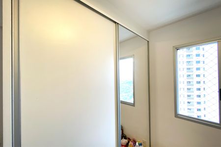 Apartamento à venda com 72m², 2 quartos e 2 vagas Apartamento à venda com 72m², 2 quartos e 2 vagasQuarto 2