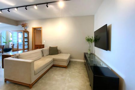 Apartamento à venda com 72m², 2 quartos e 2 vagasSala