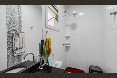 Casa de condomínio à venda com 61m², 2 quartos e 2 vagasBanheiro da Suíte 2