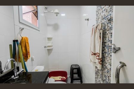 Casa de condomínio à venda com 61m², 2 quartos e 2 vagasBanheiro da Suíte 2