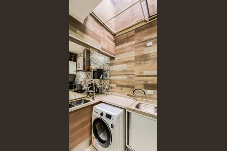 Casa de condomínio à venda com 61m², 2 quartos e 2 vagasÁrea de Serviço