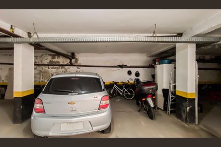 Casa de condomínio à venda com 61m², 2 quartos e 2 vagasGaragem