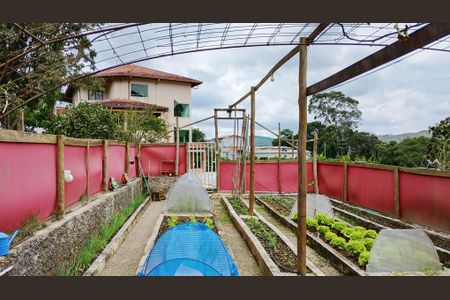 Casa para alugar com 12000m², 5 quartos e 5 vagas Casa para alugar com 12000m², 5 quartos e 5 vagasJardim