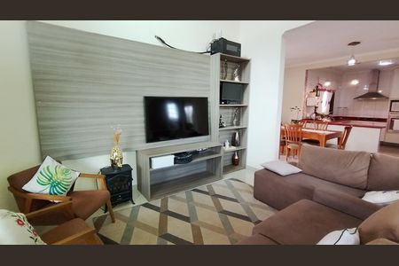 Sala de estar de casa para alugar com 5 quartos, 12000m² em Jardim do Lago, Suzano