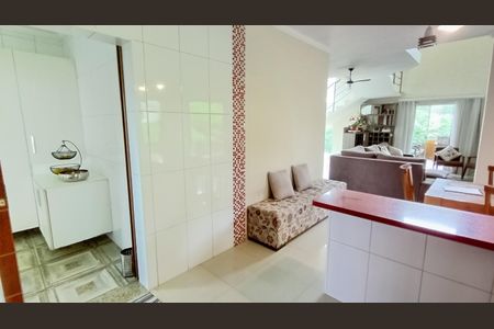 Casa para alugar com 12000m², 5 quartos e 5 vagas Casa para alugar com 12000m², 5 quartos e 5 vagasCozinha