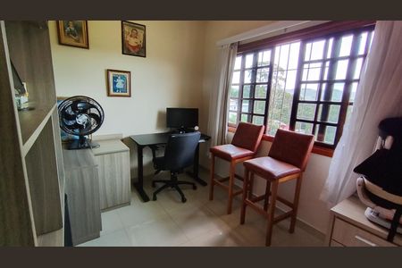 Casa para alugar com 12000m², 5 quartos e 5 vagas Casa para alugar com 12000m², 5 quartos e 5 vagasEscritório