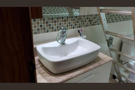 Casa para alugar com 12000m², 5 quartos e 5 vagas Casa para alugar com 12000m², 5 quartos e 5 vagasBanheiro 2