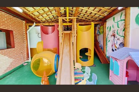 Casa para alugar com 12000m², 5 quartos e 5 vagas Casa para alugar com 12000m², 5 quartos e 5 vagasBrinquedoteca