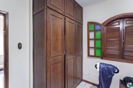 Casa à venda com 276m², 3 quartos e 2 vagasQuarto 1