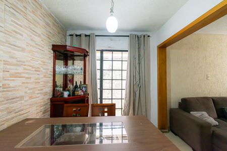 Sala de casa para alugar com 2 quartos, 100m² em Vila Renato (zona Leste), São Paulo