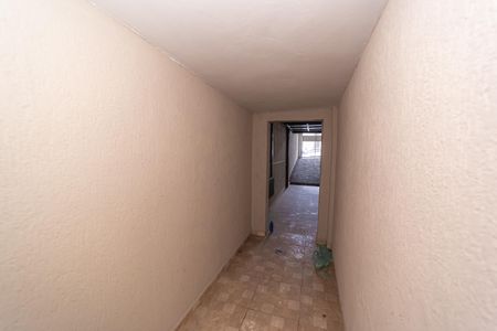 Casa à venda com 167m², 3 quartos e 6 vagas Casa à venda com 167m², 3 quartos e 6 vagasEscritório