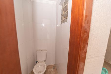 Casa à venda com 167m², 3 quartos e 6 vagas Casa à venda com 167m², 3 quartos e 6 vagasLavabo