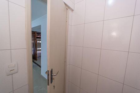 Casa à venda com 167m², 3 quartos e 6 vagas Casa à venda com 167m², 3 quartos e 6 vagasLavabo