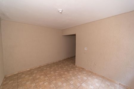 Casa à venda com 167m², 3 quartos e 6 vagas Casa à venda com 167m², 3 quartos e 6 vagasEscritório