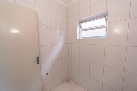 Casa à venda com 167m², 3 quartos e 6 vagas Casa à venda com 167m², 3 quartos e 6 vagasBanheiro Social