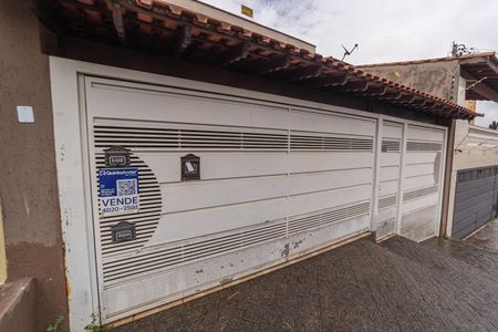 Casa à venda com 167m², 3 quartos e 6 vagas Casa à venda com 167m², 3 quartos e 6 vagas03/02/26 Placa : MTXM-273