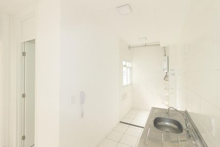 Apartamento para alugar com 40m², 2 quartos e sem vaga Apartamento para alugar com 40m², 2 quartos e sem vagaCozinha e Área de Serviço