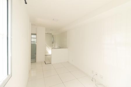 Sala de apartamento para alugar com 2 quartos, 40m² em Campo Grande, Rio de Janeiro