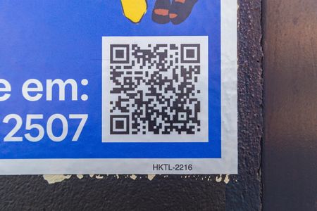 Casa à venda com 345m², 10 quartos e 4 vagas Casa à venda com 345m², 10 quartos e 4 vagasCódigo Plaquinha - HKTL-2216