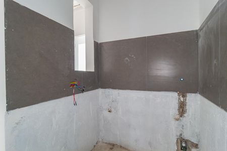 Casa à venda com 345m², 10 quartos e 4 vagas Casa à venda com 345m², 10 quartos e 4 vagasÁrea de Serviço - Casa 2