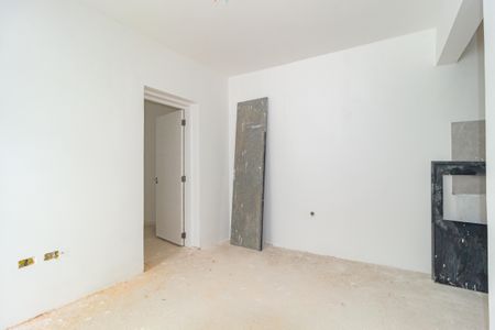 Casa à venda com 345m², 10 quartos e 4 vagas Casa à venda com 345m², 10 quartos e 4 vagasSala - Casa 3