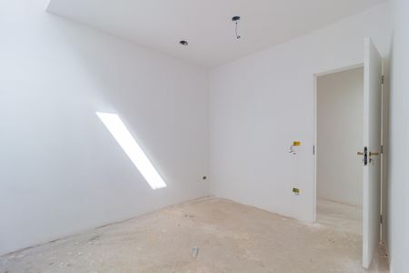 Casa à venda com 345m², 10 quartos e 4 vagas Casa à venda com 345m², 10 quartos e 4 vagasQuarto 3 - Casa 4