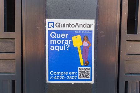Casa à venda com 345m², 10 quartos e 4 vagas Casa à venda com 345m², 10 quartos e 4 vagasPlaquinha instalada