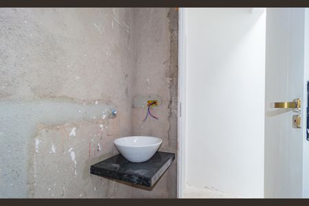 Casa à venda com 345m², 10 quartos e 4 vagas Casa à venda com 345m², 10 quartos e 4 vagasBanheiro - Casa 4