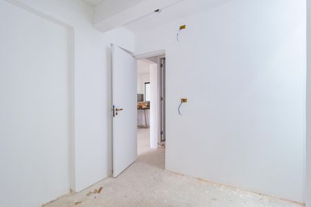 Casa à venda com 345m², 10 quartos e 4 vagas Casa à venda com 345m², 10 quartos e 4 vagasQuarto 1 - Casa 2