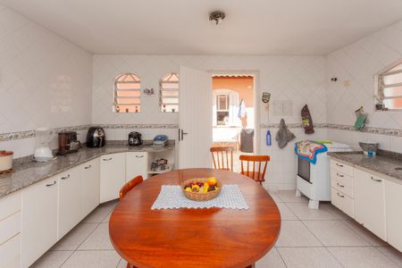 Casa para alugar com 168m², 3 quartos e 2 vagasCozinha