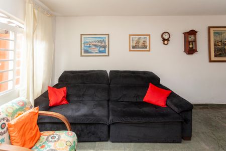 Casa para alugar com 168m², 3 quartos e 2 vagasSala