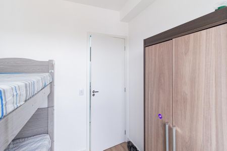 Quarto 2 de apartamento para alugar com 2 quartos, 35m² em Vila Sul Americana, Carapicuíba