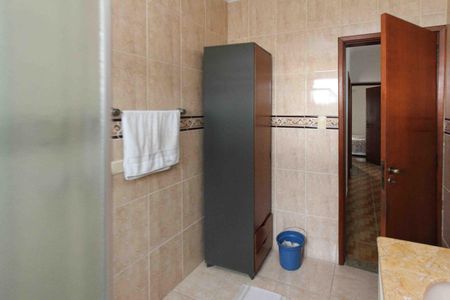 Casa à venda com 150m², 2 quartos e 2 vagasBanheiro Social