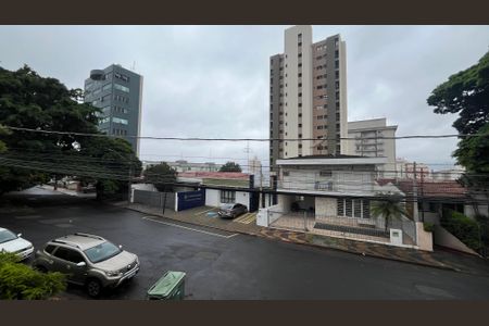 Casa à venda com 345m², 5 quartos e 3 vagas