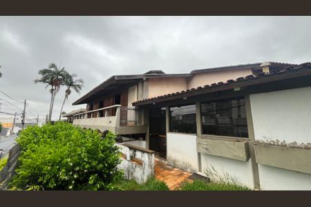 Casa à venda com 345m², 5 quartos e 3 vagas