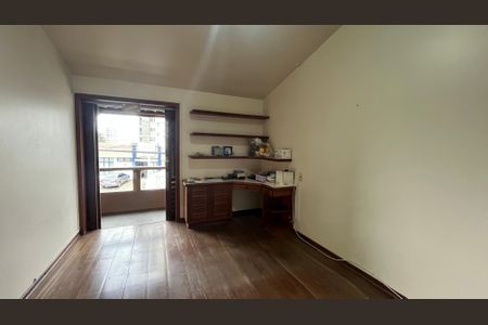 Casa à venda com 345m², 5 quartos e 3 vagas