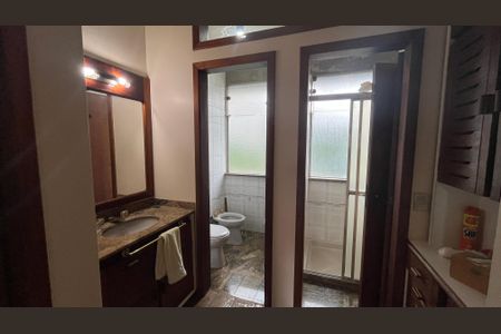 Casa à venda com 345m², 5 quartos e 3 vagas