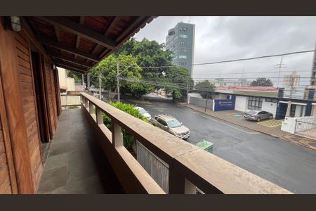 Casa à venda com 345m², 5 quartos e 3 vagas
