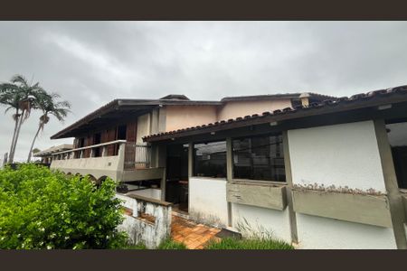 Casa à venda com 345m², 5 quartos e 3 vagas